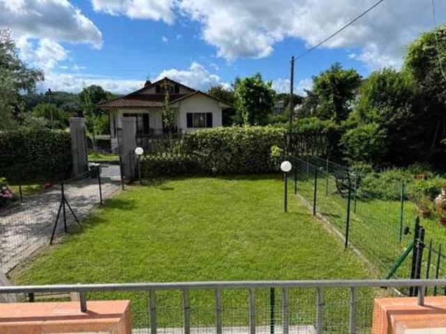 Appartamento in vendita a Monti di Licciana, Licciana Nardi