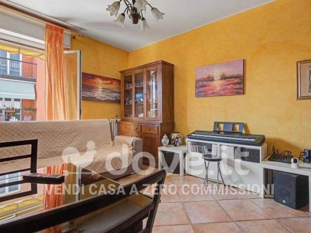 Appartamento in vendita a Limbiate, Lombardia