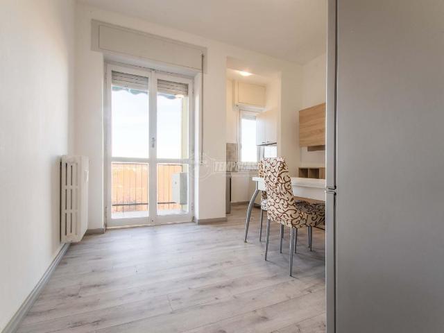 Appartamento in vendita a Limbiate, Lombardia