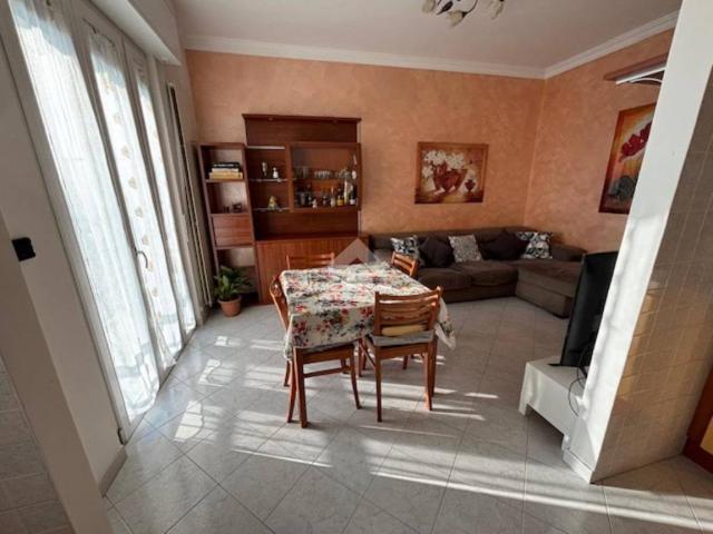 Appartamento in vendita a Limbiate, Lombardia