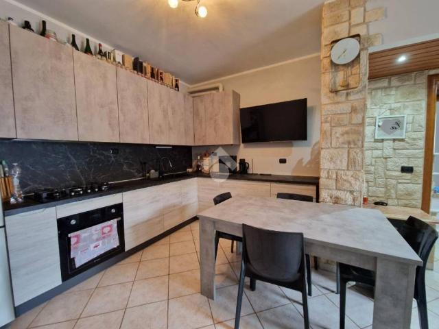 Appartamento in vendita a Villaggio dei Fiori, Limbiate