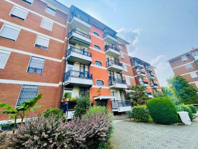 Appartamento in vendita a Limbiate, Lombardia