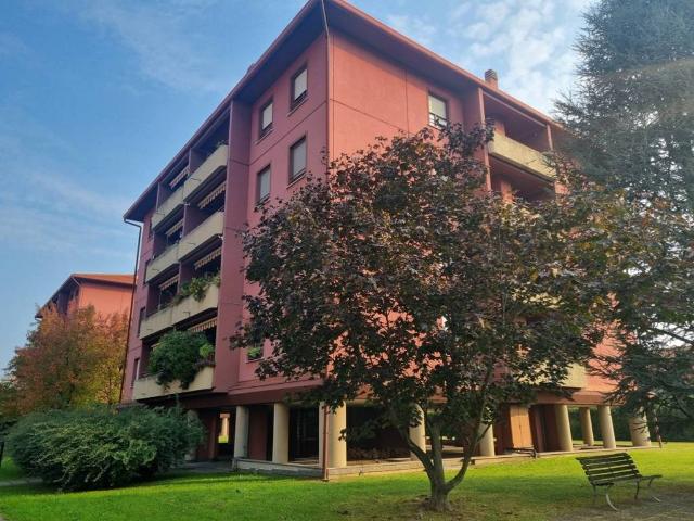 Appartamento in vendita a Limbiate, Lombardia