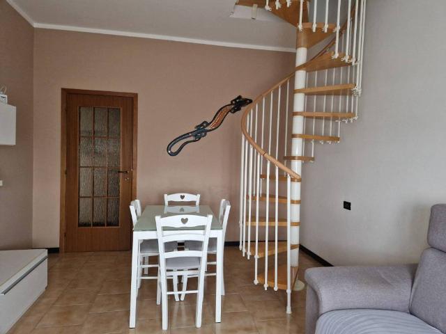 Appartamento in vendita a Limbiate, Lombardia