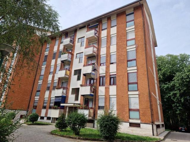 Appartamento in vendita a Limbiate, Lombardia