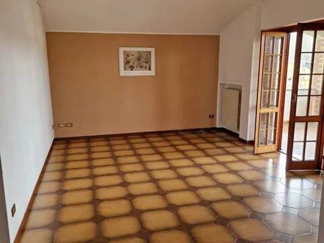 Villa Indipendente in vendita a Limbiate, Lombardia