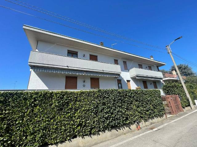 Appartamento in vendita a Limbiate, Lombardia