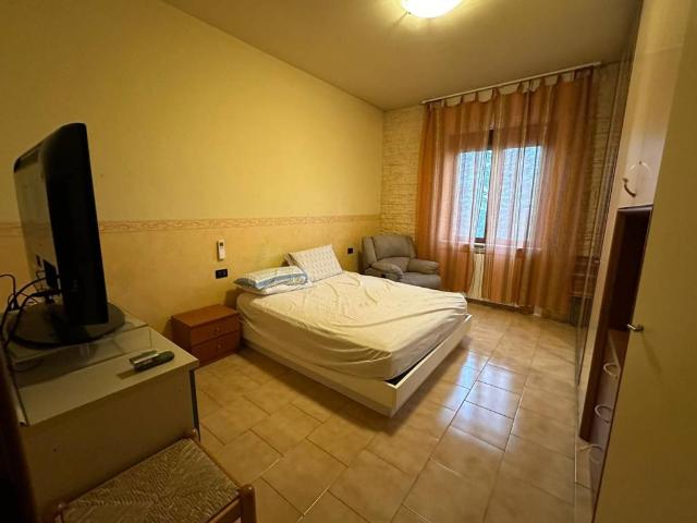 Appartamento in vendita a Limbiate, Lombardia