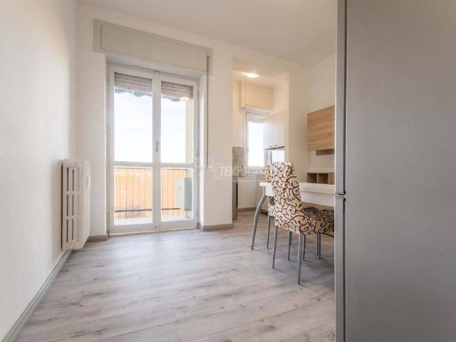 Appartamento in vendita a Limbiate, Lombardia