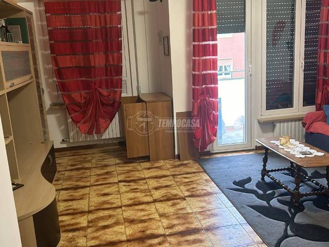 Appartamento in vendita a Limbiate, Lombardia