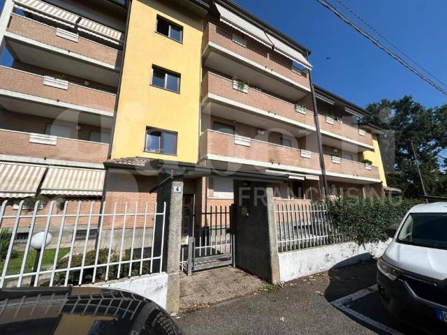 Appartamento in vendita a Villaggio del Sole, Limbiate