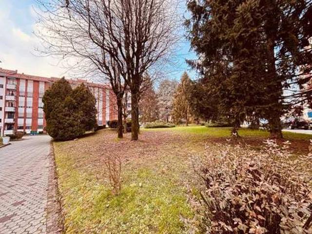 Appartamento in vendita a Limbiate, Lombardia