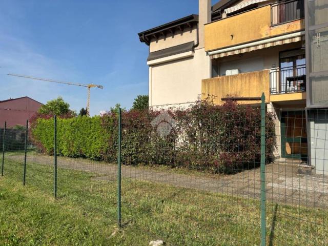 Appartamento in vendita a Limbiate, Lombardia