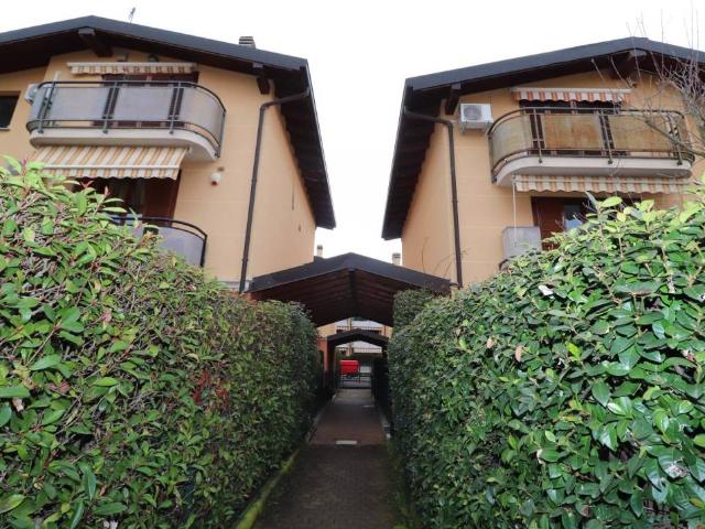Appartamento in vendita a Limido Comasco, Lombardia