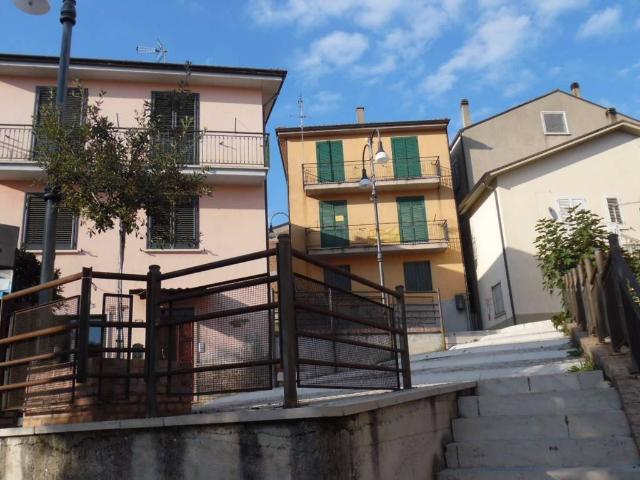 Appartamento in vendita a Lioni, Campania