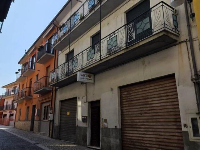 Appartamento in vendita a Lioni, Campania