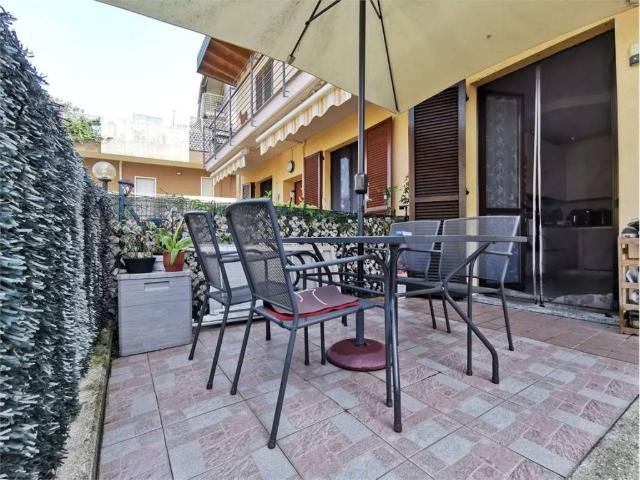 Appartamento in vendita a Lipomo, Lombardia