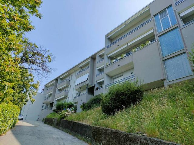 Appartamento in vendita a Lipomo, Como