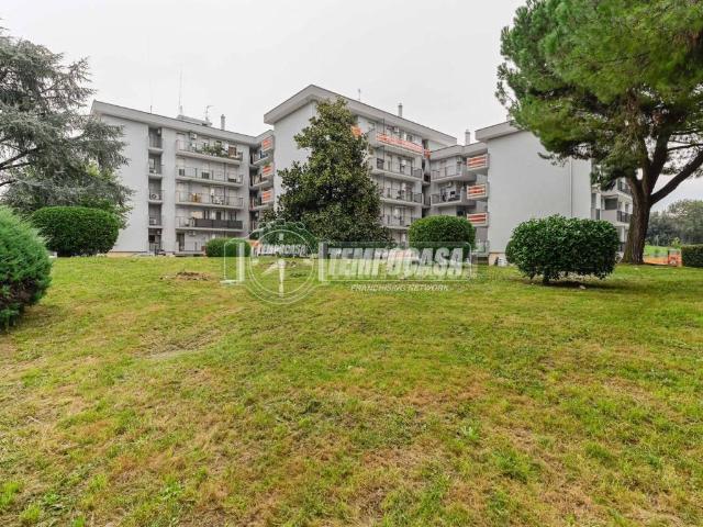 Appartamento in vendita a Liscate, Lombardia