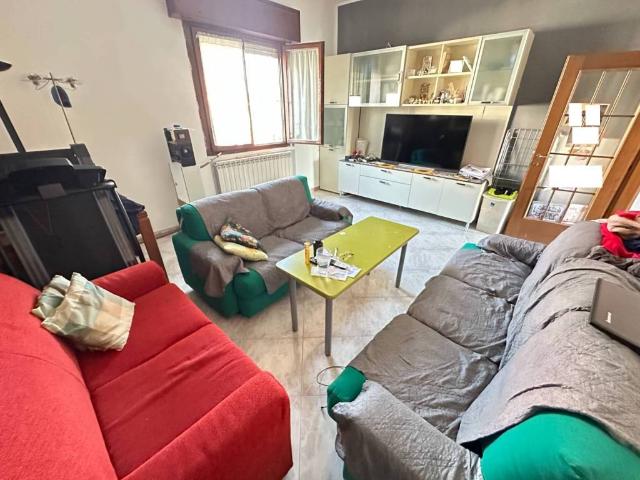 Appartamento in vendita a Liscate, Lombardia