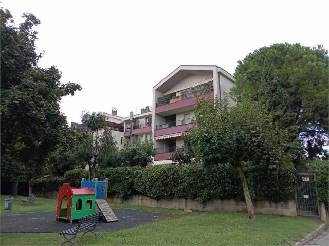 Appartamento in vendita a Liscate, Lombardia