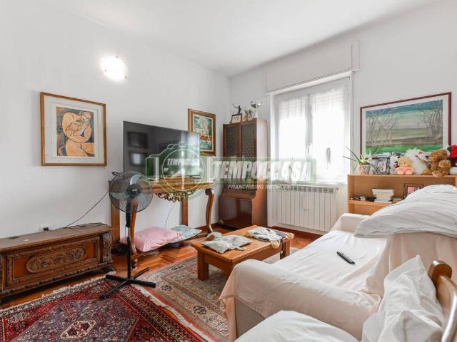 Appartamento in vendita a Liscate, Lombardia