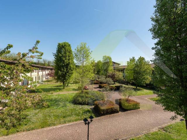 Appartamento in vendita a Liscate, Lombardia