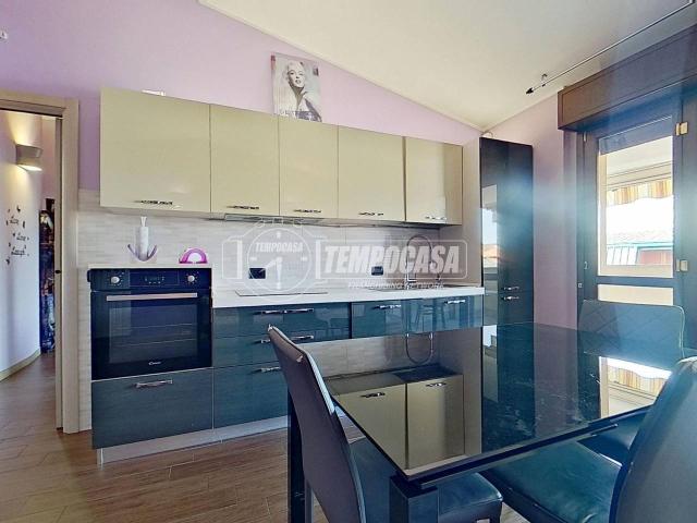 Appartamento in vendita a Lissone, Lombardia