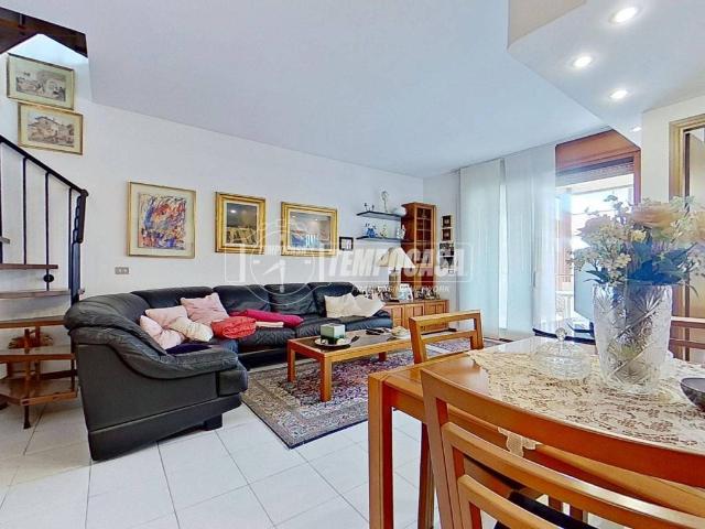 Appartamento in vendita a Lissone, Lombardia