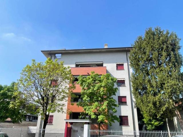 Appartamento in vendita a Lissone, Lombardia