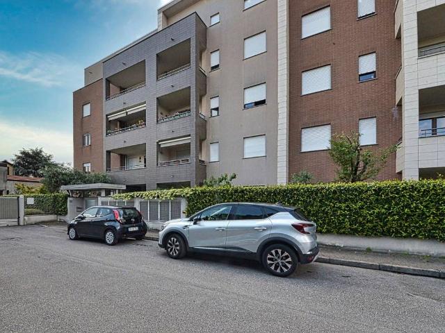 Appartamento in vendita a Lissone, Lombardia