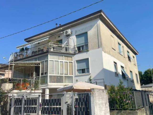 Appartamento in vendita a Bareggia, Lissone
