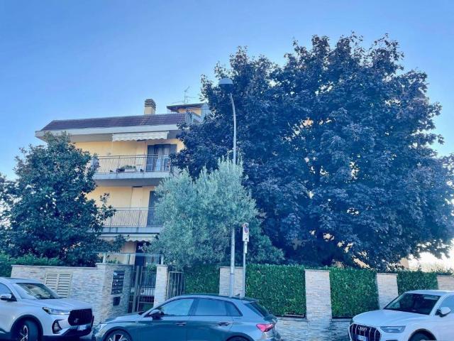 Appartamento in vendita a Bareggia, Lissone