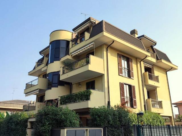 Appartamento in vendita a Aliprandi, Lissone