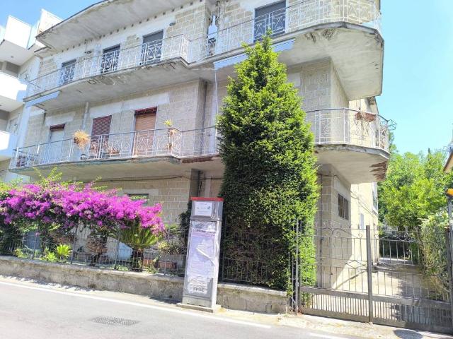 Appartamento in vendita a Liveri, Campania