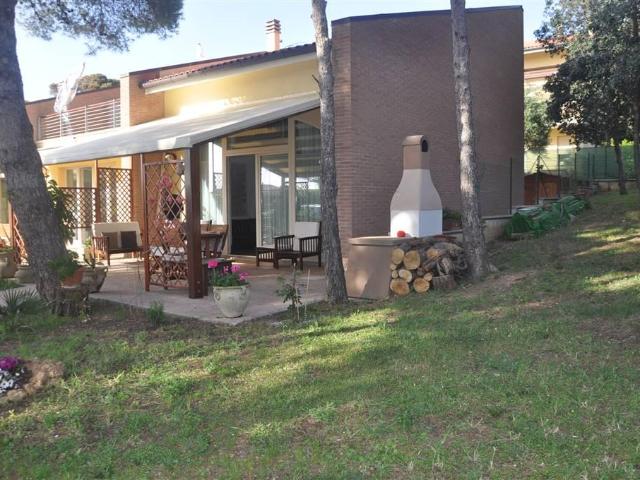 Appartamento in vendita a Quercianella, Livorno