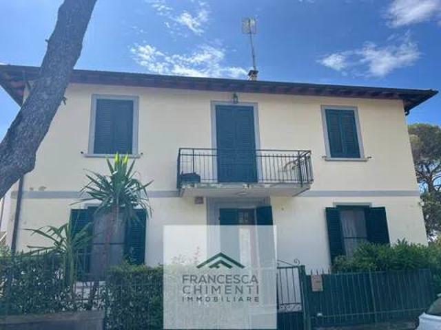 Villa Indipendente in vendita a Quercianella, Livorno