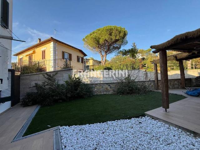 Appartamento in vendita a Montenero basso, Livorno