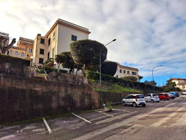 Appartamento in vendita a Montenero Alto, Livorno