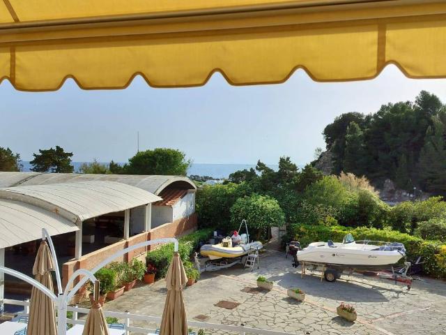 Appartamento in vendita a Quercianella, Livorno