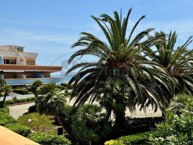 Appartamento in vendita a Quercianella, Livorno