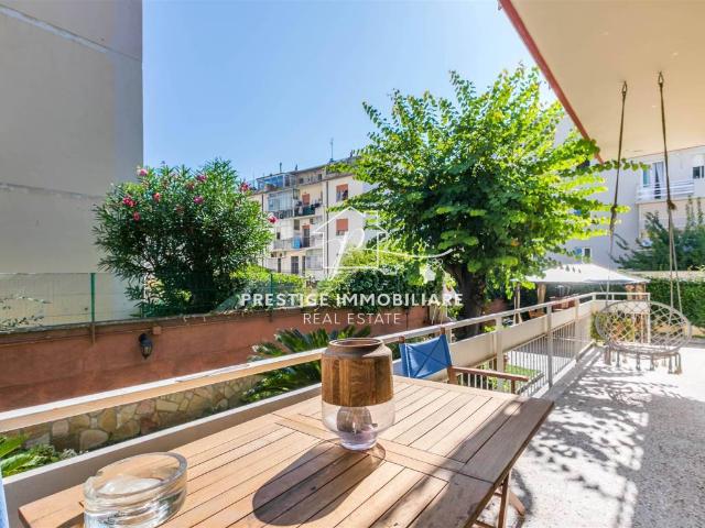 Appartamento in vendita a Ardenza, Livorno