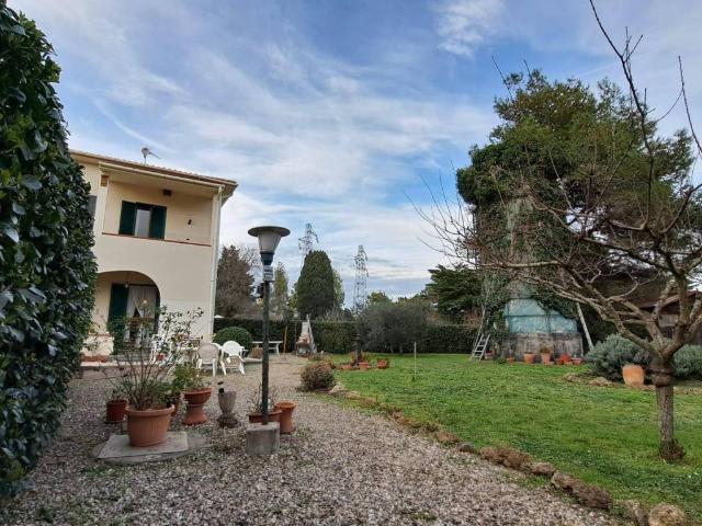 Appartamento in vendita a Livorno