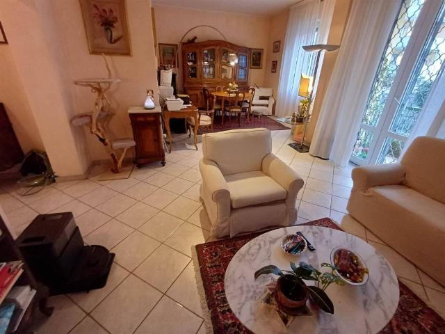 Appartamento in vendita a Fabbricotti, Livorno