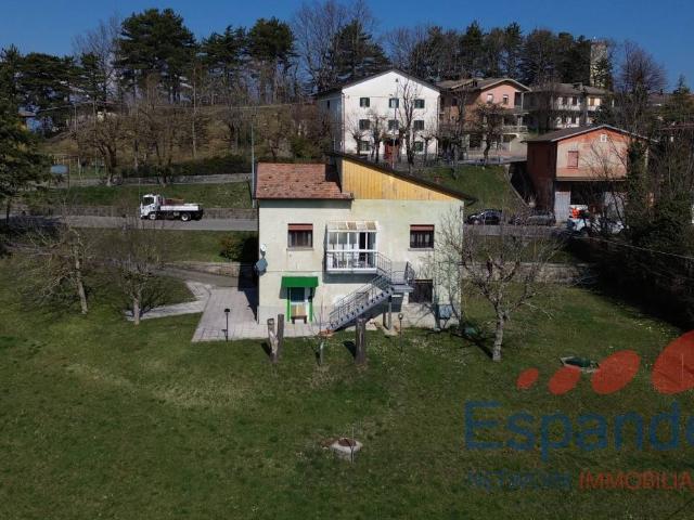 Villa Indipendente in vendita a Unione dell'Alto Reno, Lizzano In Belvedere