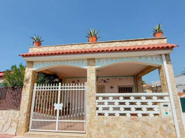 Villa Indipendente in vendita a Le Conche, Puglia