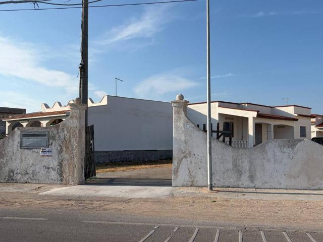 Appartamento in vendita a Marina di Lizzano, Lizzano