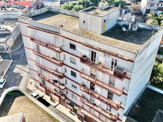 Appartamento in vendita a Lizzano, Taranto