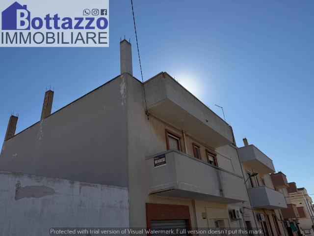 Appartamento in vendita a Lizzano, Taranto