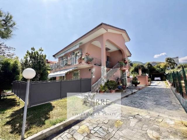 Appartamento in vendita a Loano, Liguria